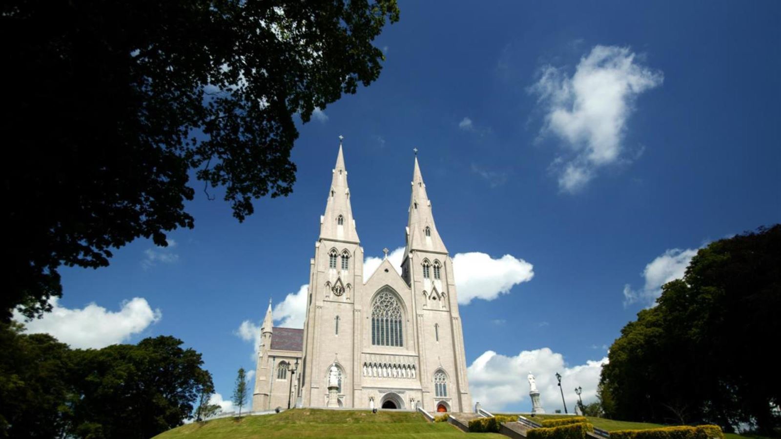 Saint Patrick's Cathedral (Roman Catholic)